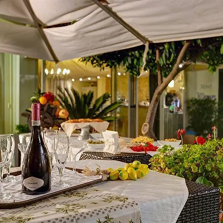 Villamare 4* Фонтане-Б'янке
