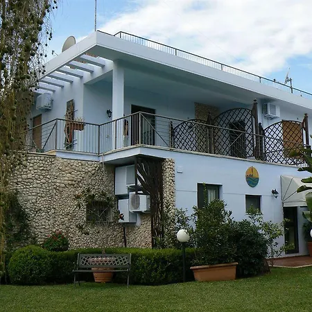 Villamare Готель 4*