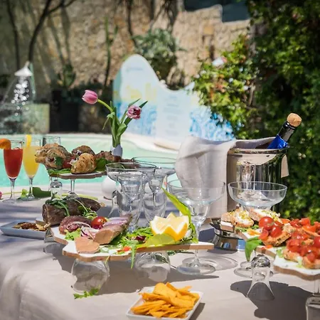 Готель Villamare 4*
